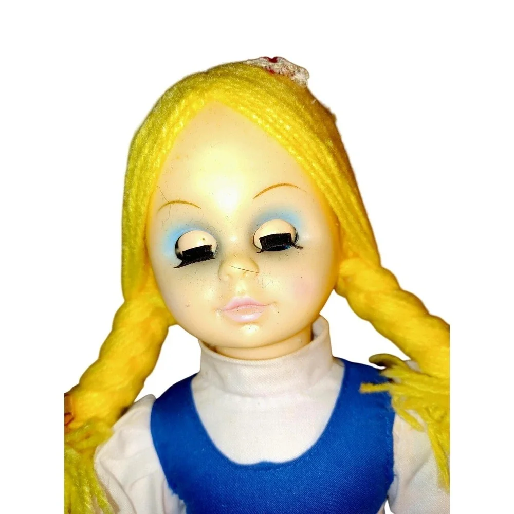 Vintage Swiss Miss Plush Doll Blonde‎ Yarn Braids Blue Sleep Eyes Smith & Margol